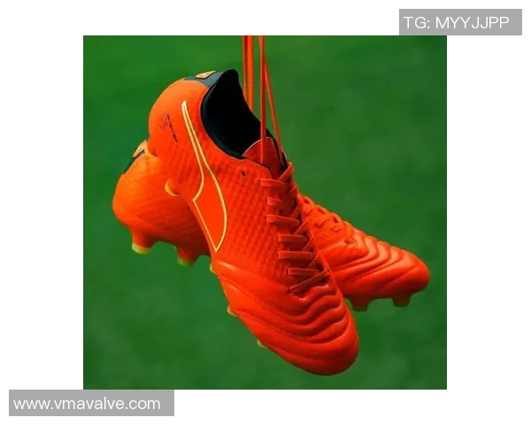 选择宽的足球鞋提升舒适度与表现的完美指南 选择宽的足球鞋提升舒适度与表现的完美指南