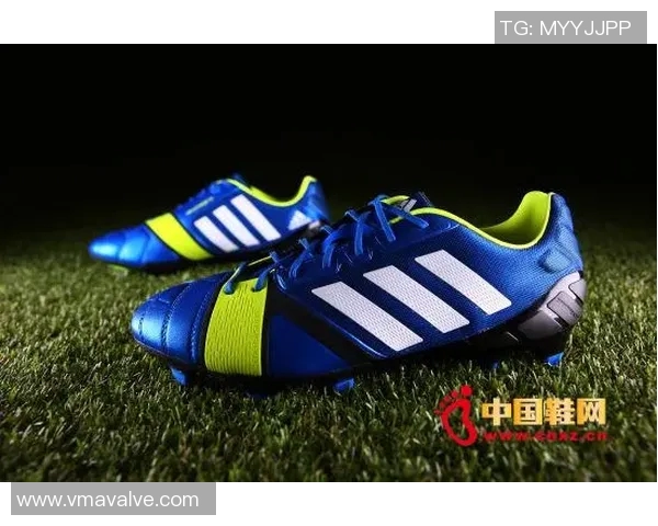 探索adidas足球的创新科技与运动表现提升之路 探索adidas足球的创新科技与运动表现提升之路